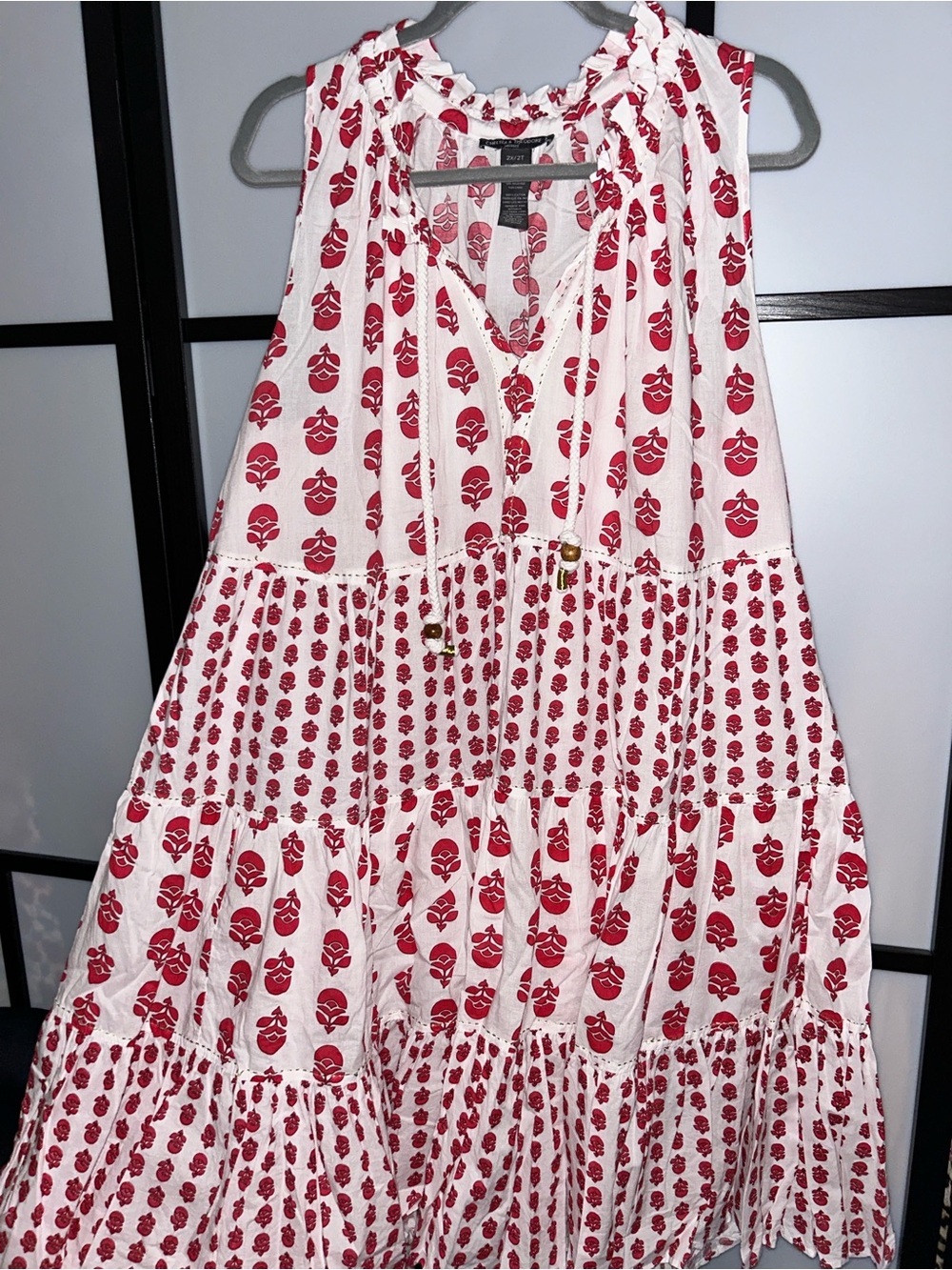 Chelsea & Theodore White Sleeveless Dress with Red Floral Print